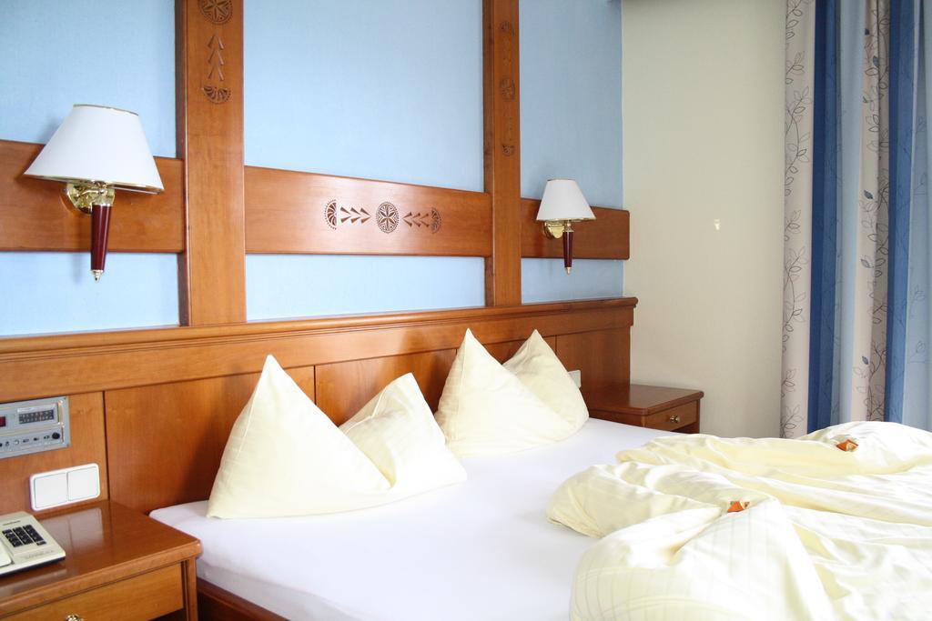 Vitalhotel Sonnblick Villach Room photo